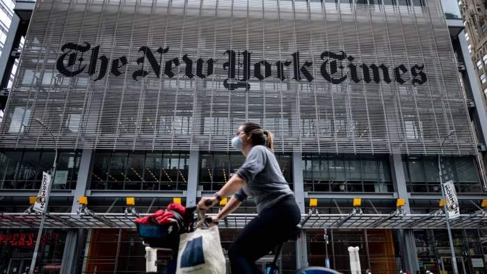 Ông Donald Trump tuyên bố sẽ kiện New York Times đòi bồi thường 15 tỷ USD