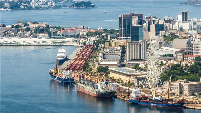 Quang cảnh cảng hàng hóa tại Rio de Janeiro, Brazil. Ảnh minh họa: THX/TTXVN